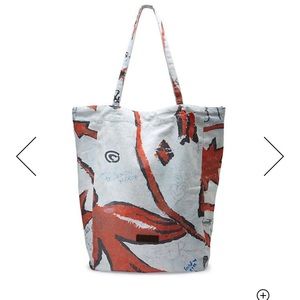 NWT. Liebeskind Berlin Tote❤️